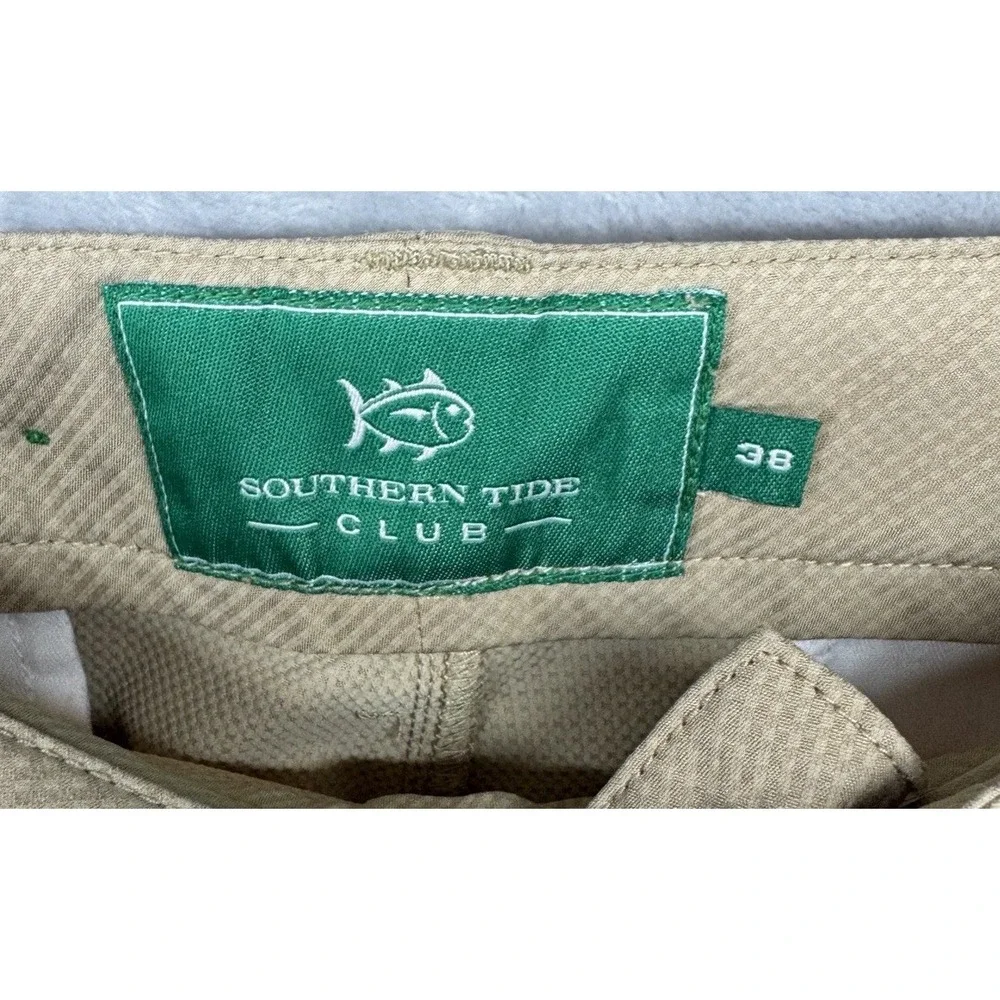 Southern Tide Club Tech Golf Shorts Beige 9.5